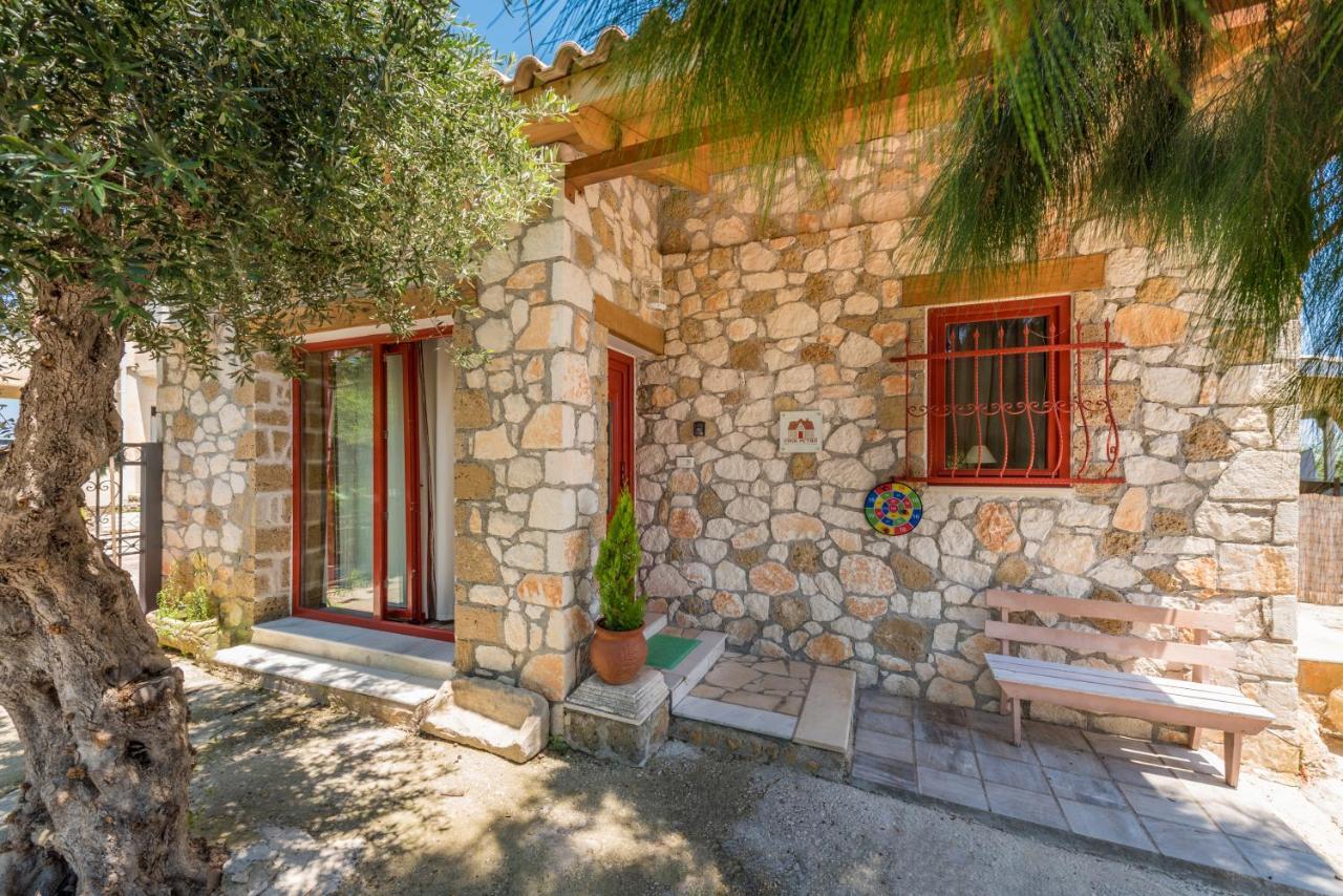 Casa Petra - Stone Cottage Farmhouses Argassi Exterior foto